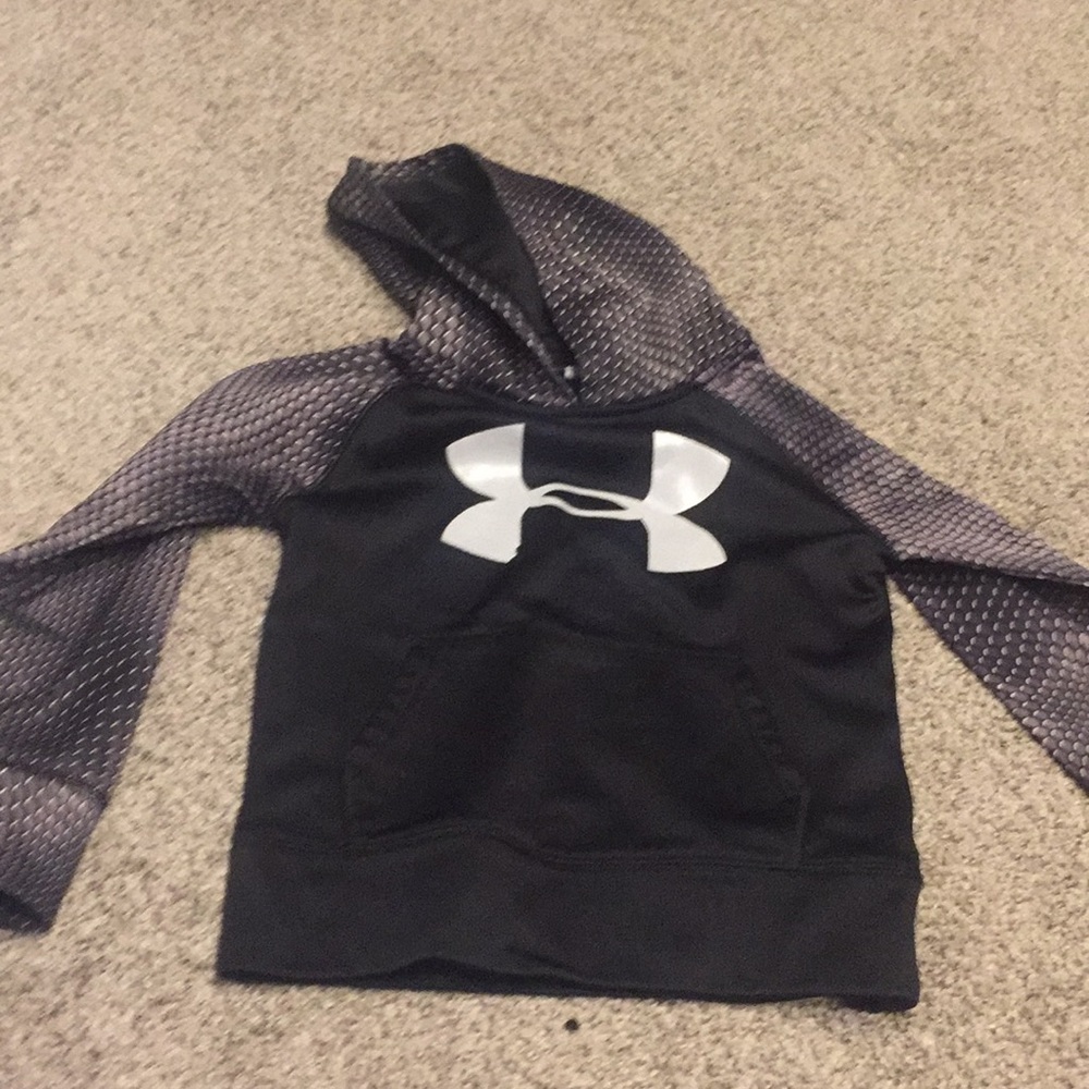 Boys under armor sweatshirt